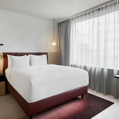 Hotel By Marriott Nations 4*